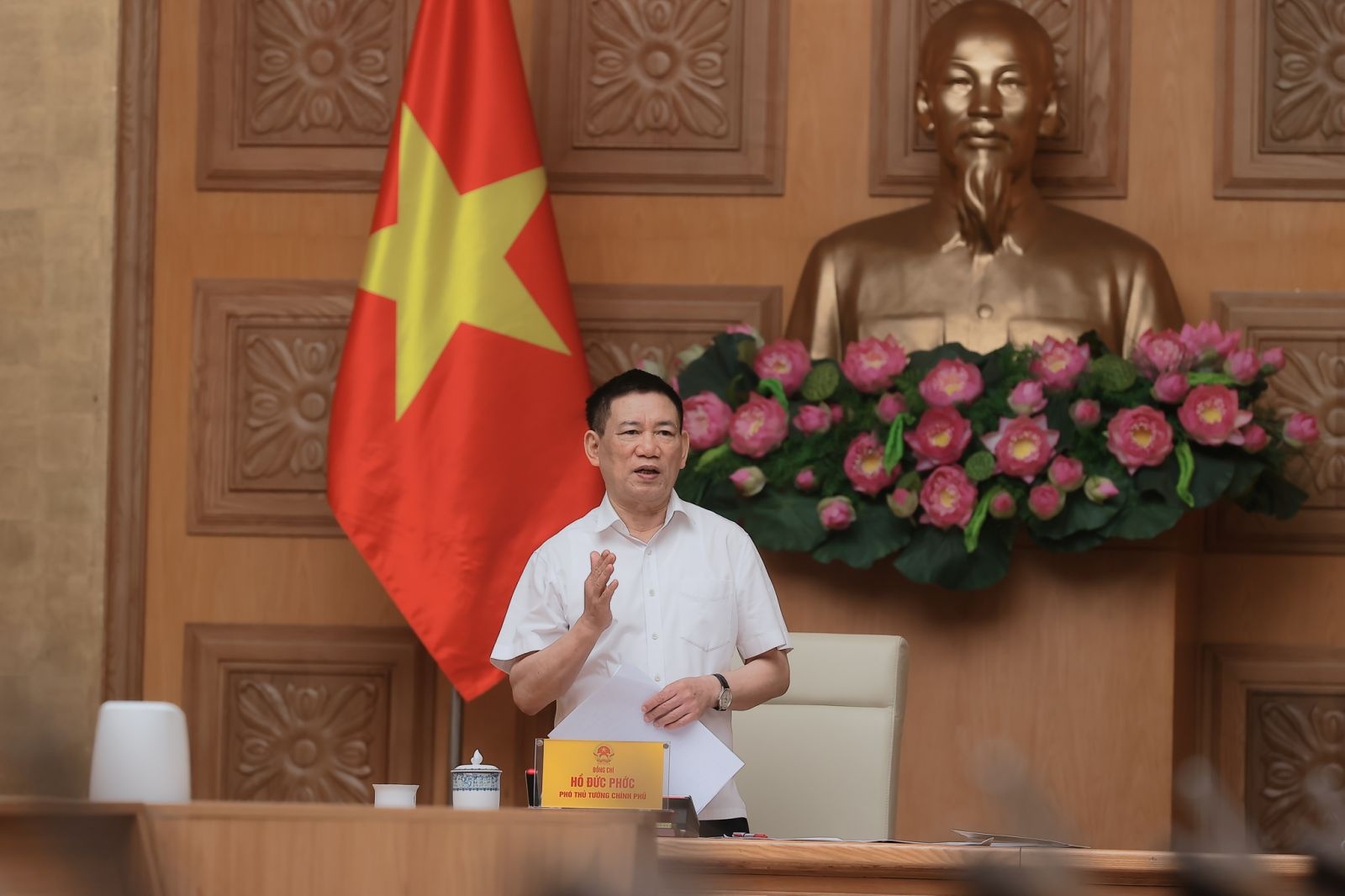 Phó Thủ tướng Hồ Đức Phớc: Tăng cường công tác quản lý, điều hành giá một cách hợp lý để thúc đẩy tăng trưởng nhanh, bền vững là yêu cầu bắt buộc - Ảnh: Trần Mạnh