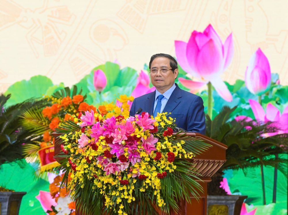 Phát triển Petrovietnam thành Tập đoàn có tiềm lực mạnh, quản trị hiện đại, năng lực cạnh tranh cao, tiên phong trong chuyển dịch năng lượng và tăng t