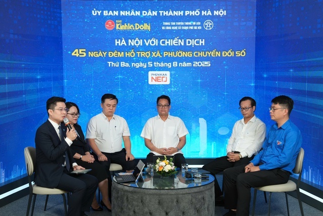 Các diễn giả trao đổi tại Talkshow