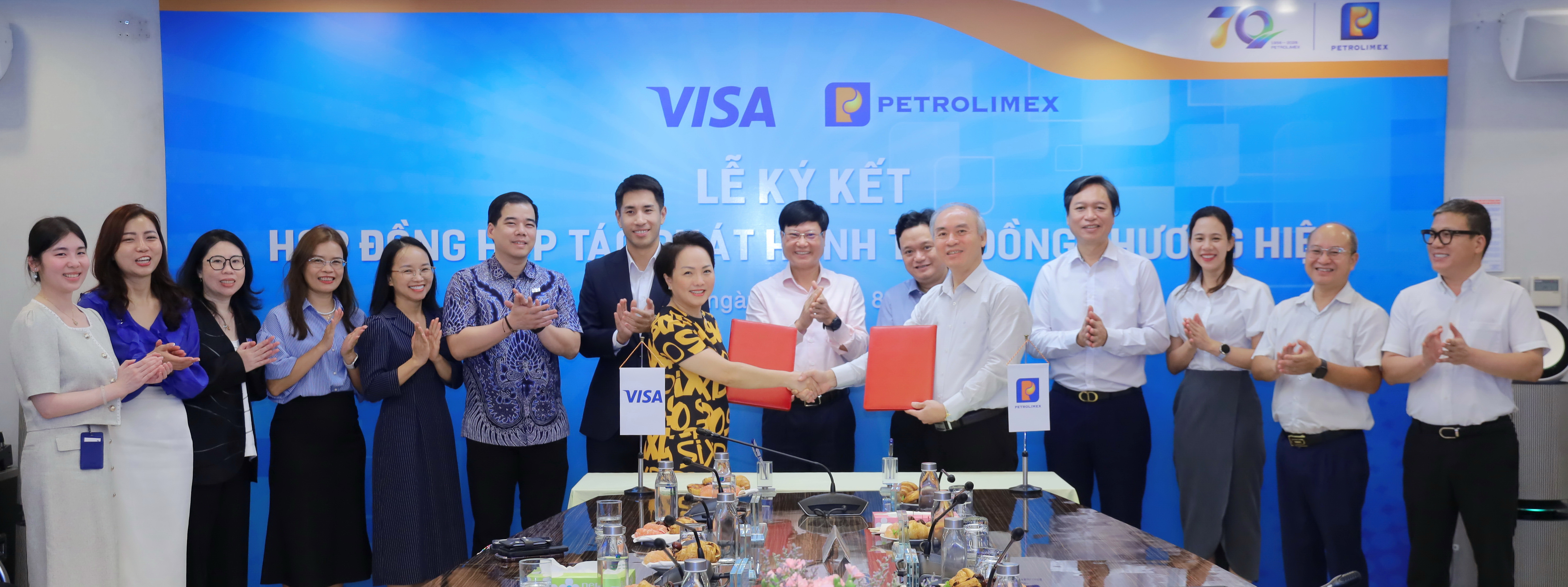 Petrolimex hợp tác cùng VISA mở rộng giải pháp thanh toán số với Thẻ đồng thương hiệu dành cho cá nhân và doanh nghiệp
