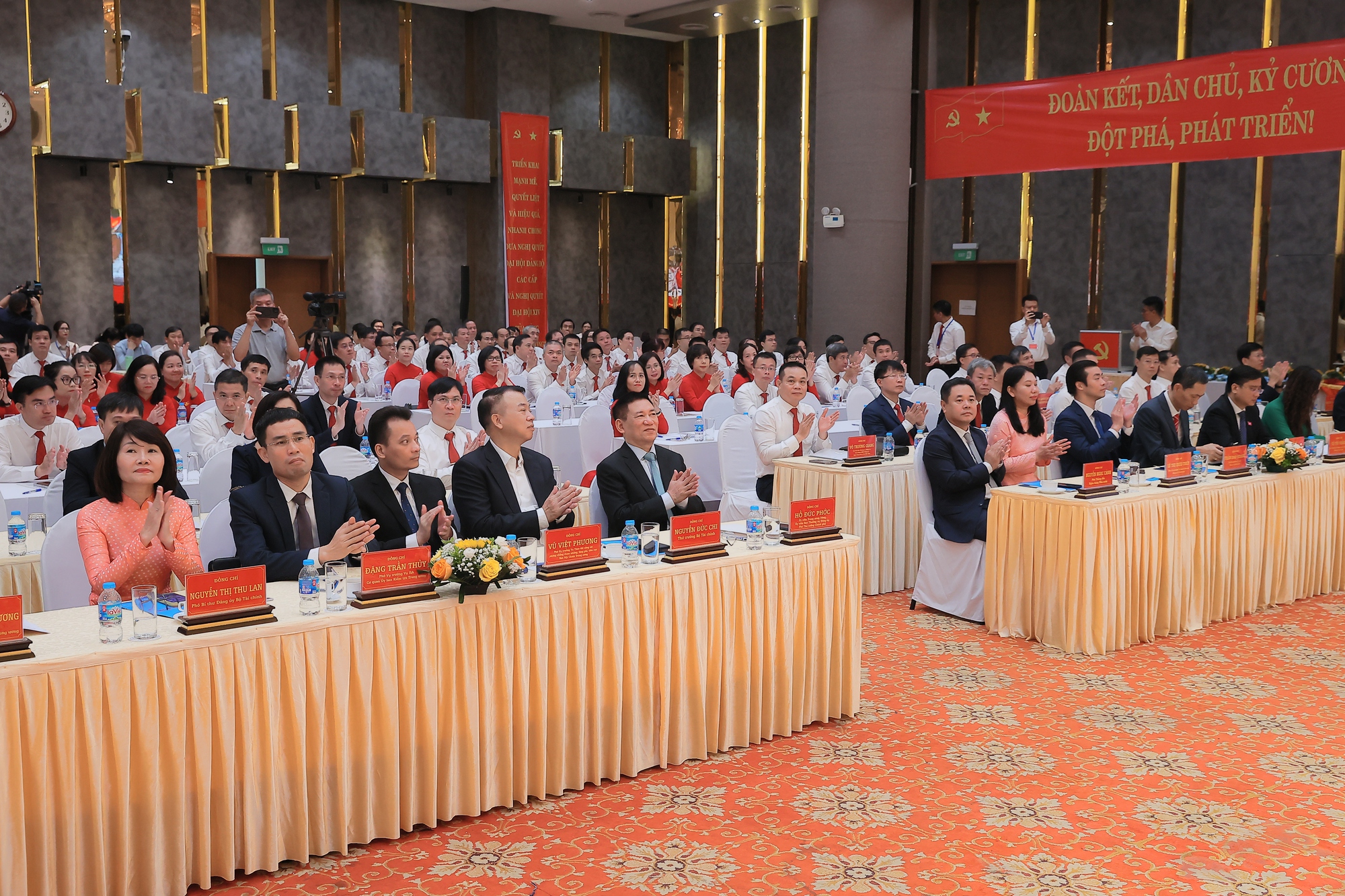 VDB cần lấy khoa học, công nghệ, tri thức và nguồn lao động chất lượng cao làm động lực phát triển- Ảnh 1.