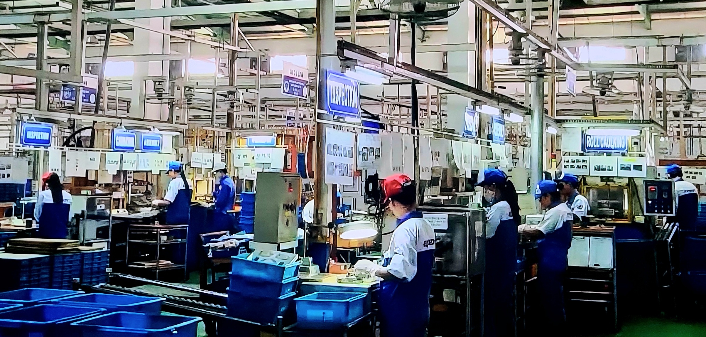 Việc giảm thuế sẽ giúp hàng Việt Nam cạnh tranh tốt hơn 