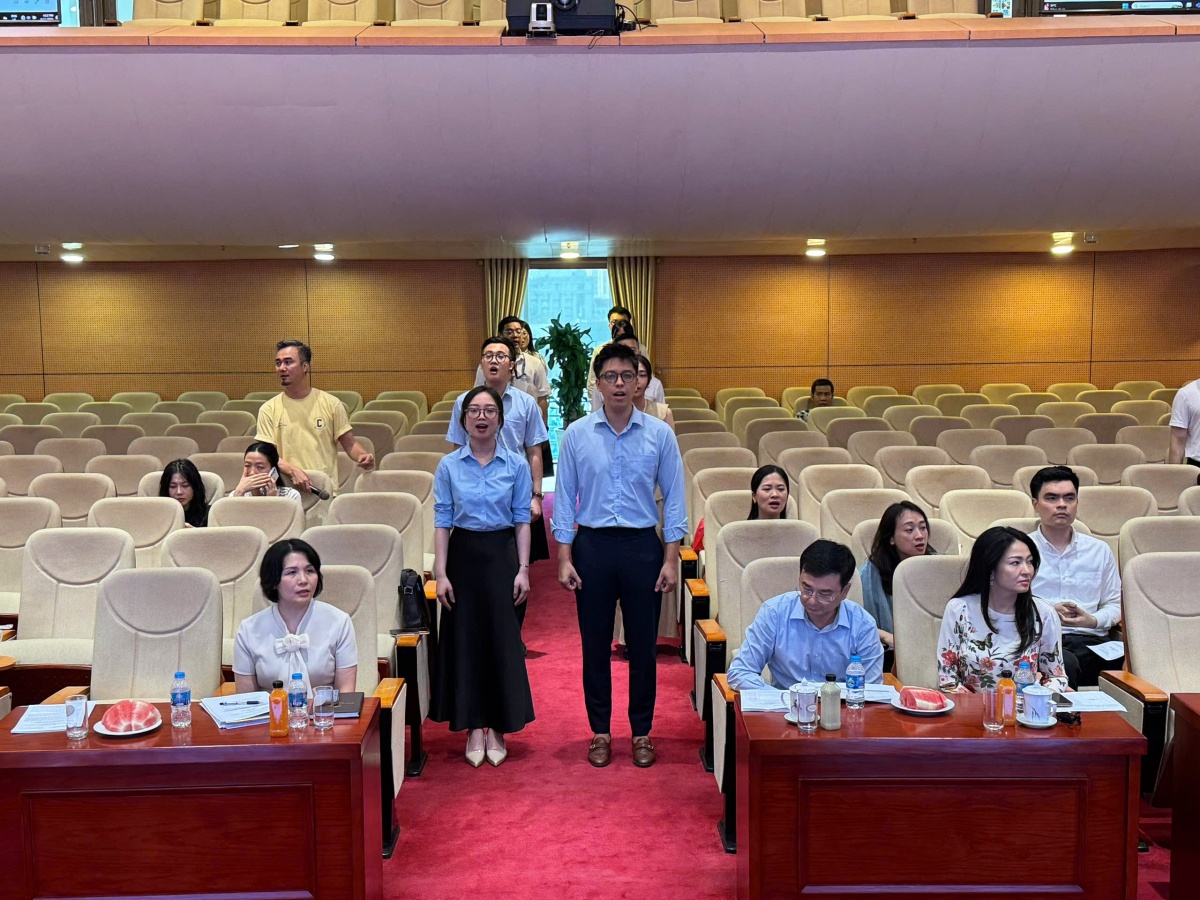 Họp công tác chuẩn bị Đại hội Đảng bộ NHNN lần thứ I Họp công tác chuẩn bị Đại hội Đảng bộ NHNN lần thứ I