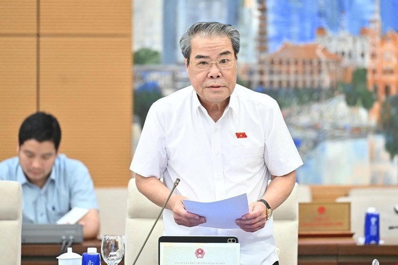 Phân cấp phân quyền trong hoạt động giám sát để nâng cao hiệu quả kiểm soát quyền lực Phân cấp phân quyền trong hoạt động giám sát để nâng cao hiệu quả kiểm soát quyền lực