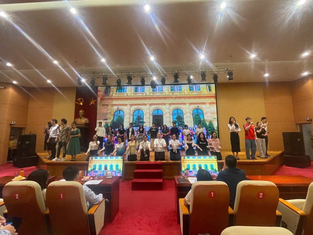 Sẵn sàng mọi điều kiện để tổ chức thành công Đại hội Đảng bộ NHNN lần thứ I Sẵn sàng mọi điều kiện để tổ chức thành công Đại hội Đảng bộ NHNN lần thứ I