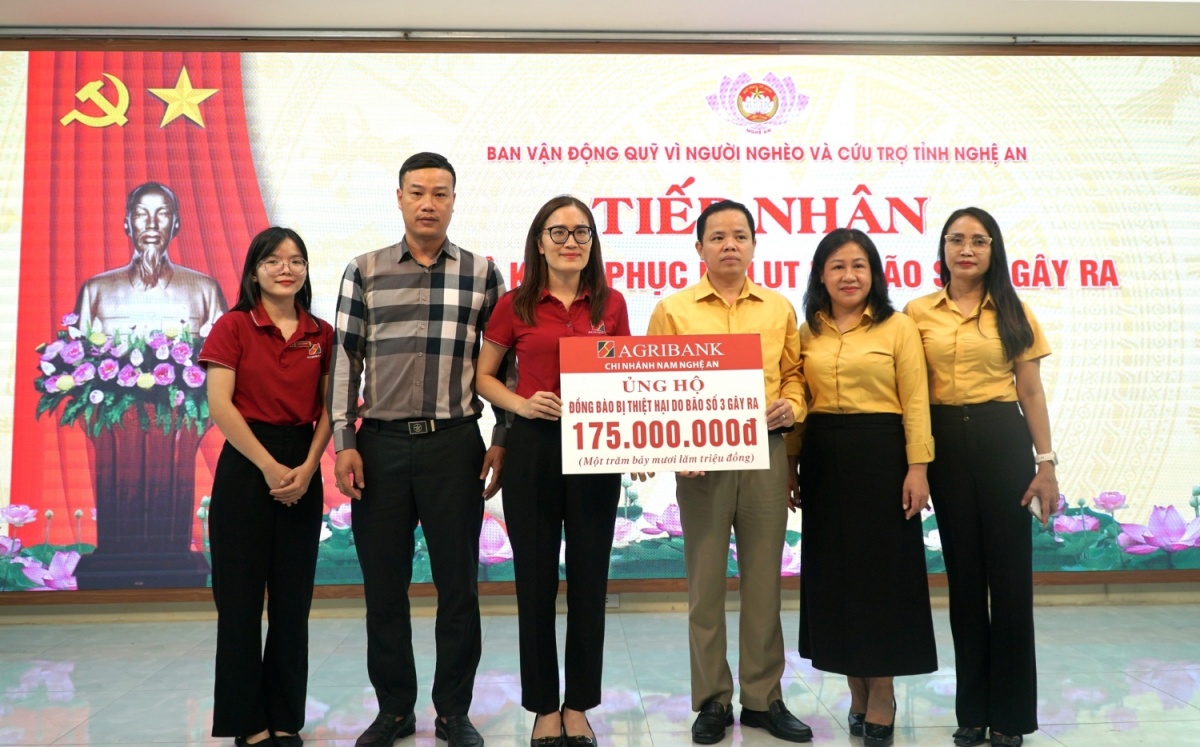 Agribank đồng hành cùng chính quyền và nhân dân các địa phương khắc phục thiệt hại do bão Wipha