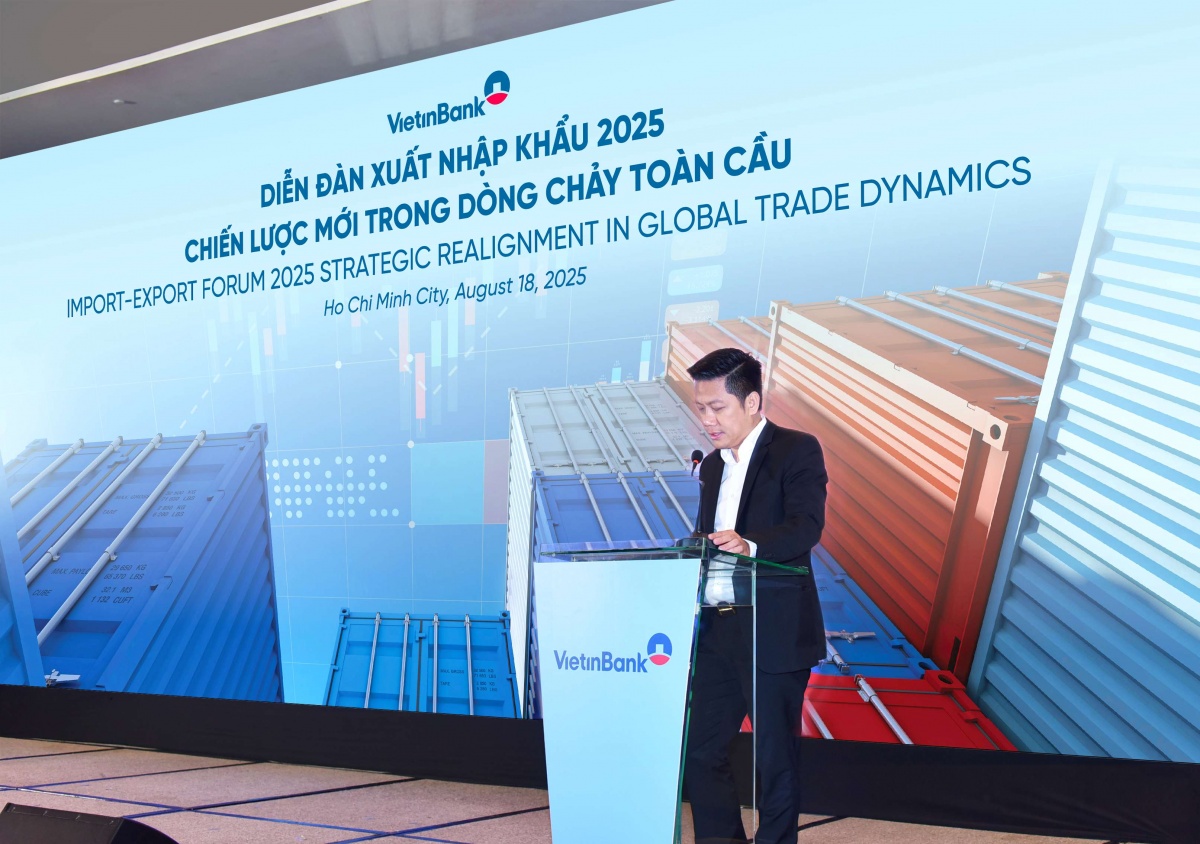 Ông Lê Duy Hải - Phó Tổng Giám đốc kiêm Giám đốc VietinBank TP. HCM  phát biểu khai mạc sự kiện
