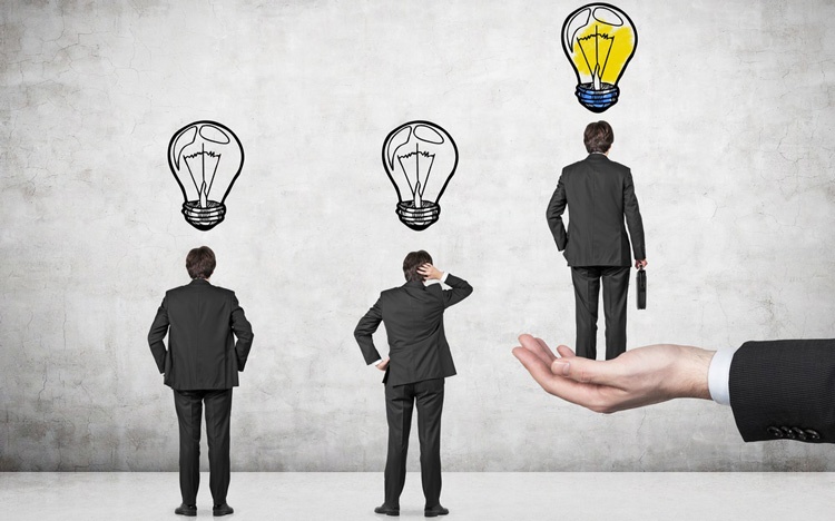 Tinh gọn bộ máy mà không mất người tài: Làm sao để cân bằng? Tinh gọn bộ máy mà không mất người tài: Làm sao để cân bằng?