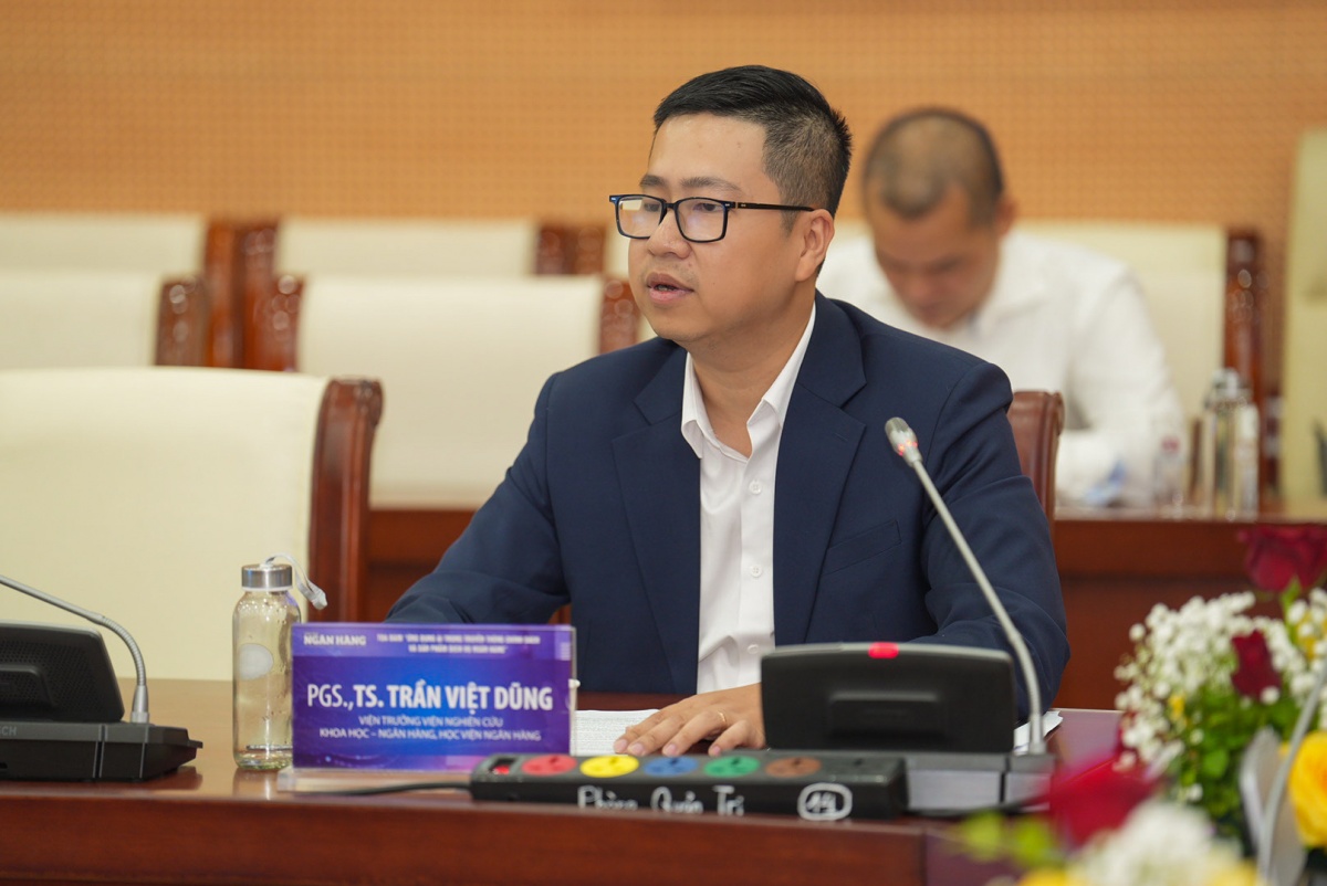 PGS.TS. Phạm Mạnh Hùng, Phó Viện trưởng Viện Nghiên cứu Khoa học Ngân hàng (Học viện Ngân hàng) 