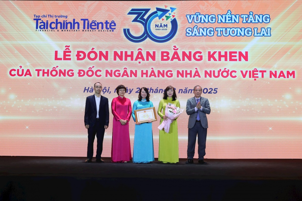 Tạp chí Thị trường Tài chính Tiền tệ kỷ niệm 30 năm thành lập Tạp chí Thị trường Tài chính Tiền tệ kỷ niệm 30 năm thành lập