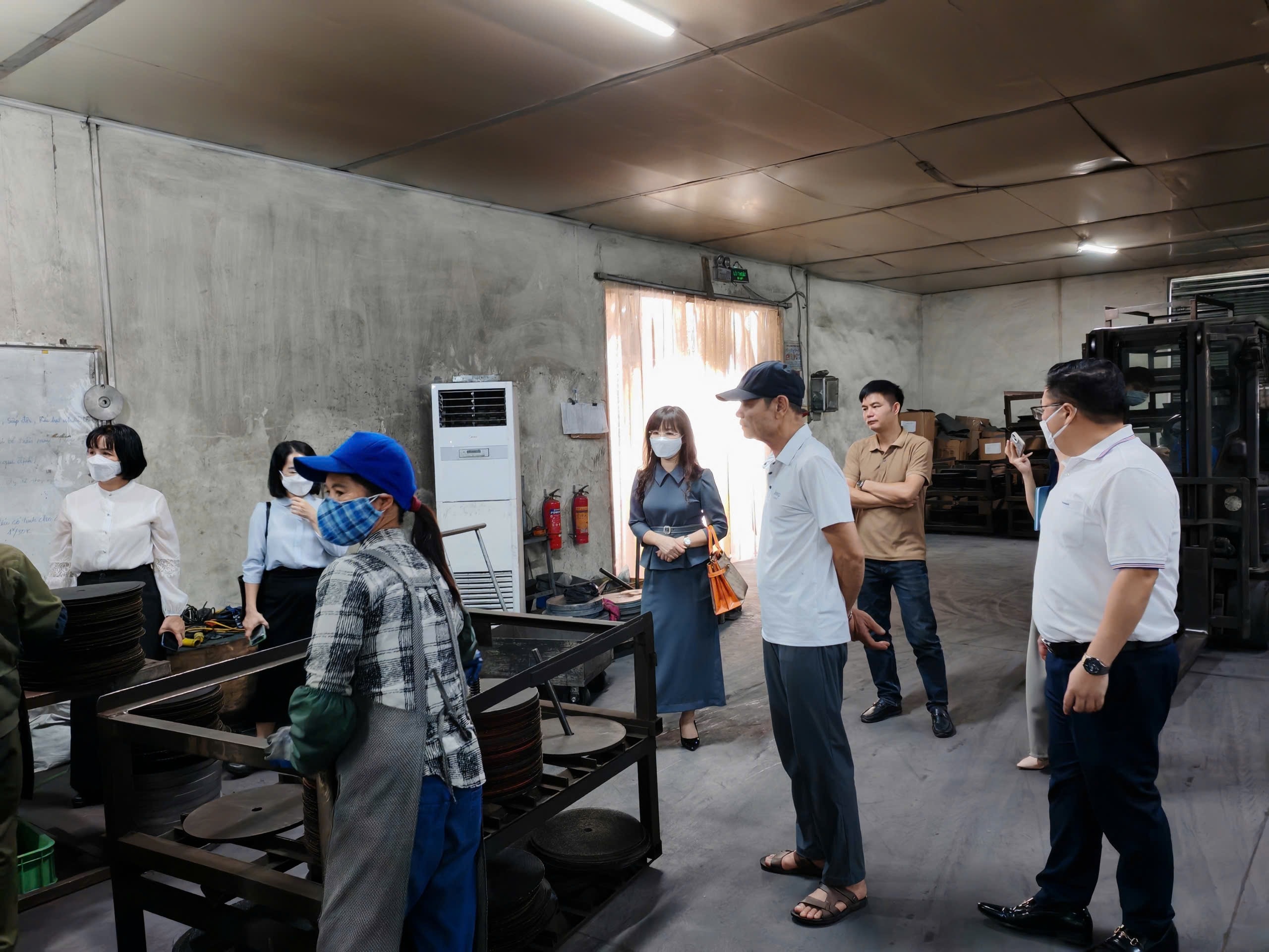 NHNN Khu vực 5: Hoạt động ngân hàng an toàn, hiệu quả, phát huy những đặc thù NHNN Khu vực 5: Hoạt động ngân hàng an toàn, hiệu quả, phát huy những đặc thù