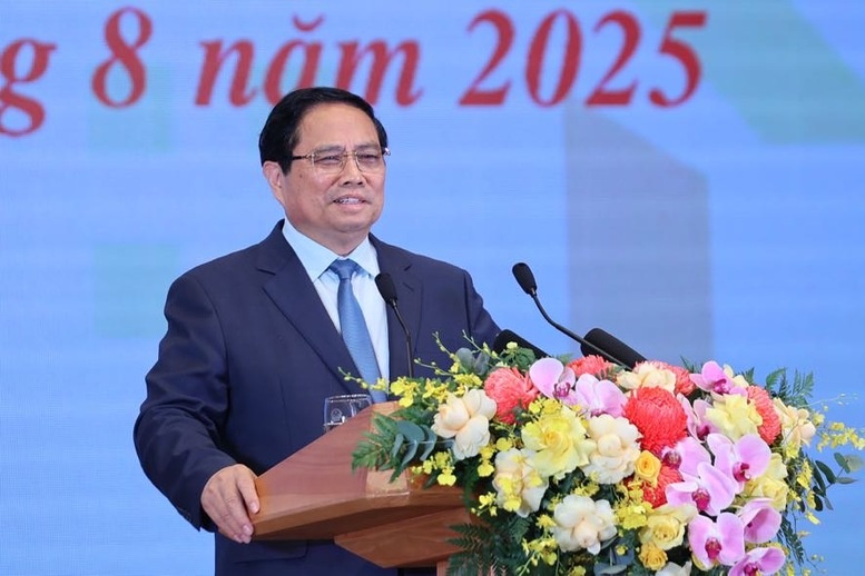 Agribank nhận Bằng khen của Thủ tướng vì đóng góp xóa nhà tạm, dột nát