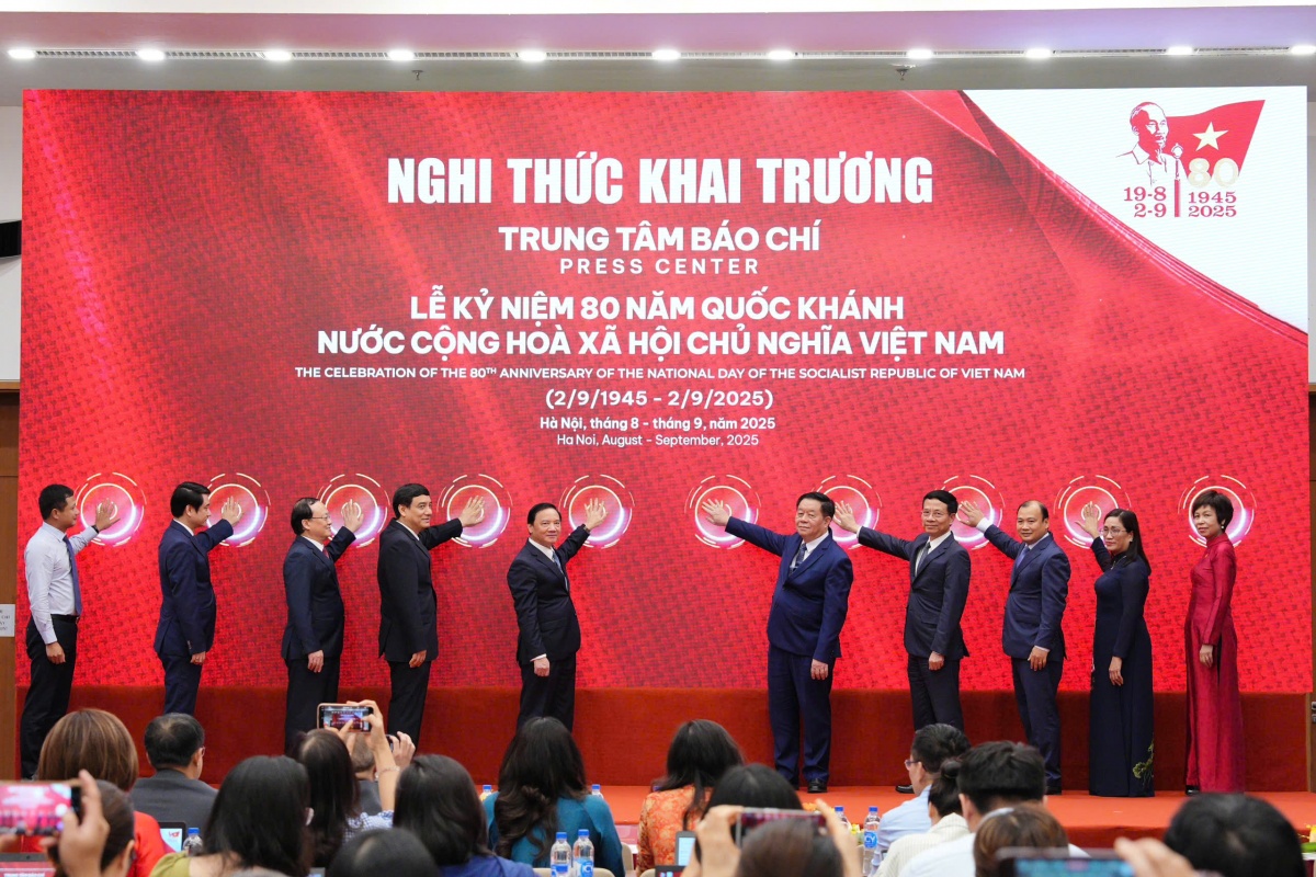 Khai trương Trung tâm Báo chí Lễ kỷ niệm 80 năm Quốc khánh Khai trương Trung tâm Báo chí Lễ kỷ niệm 80 năm Quốc khánh