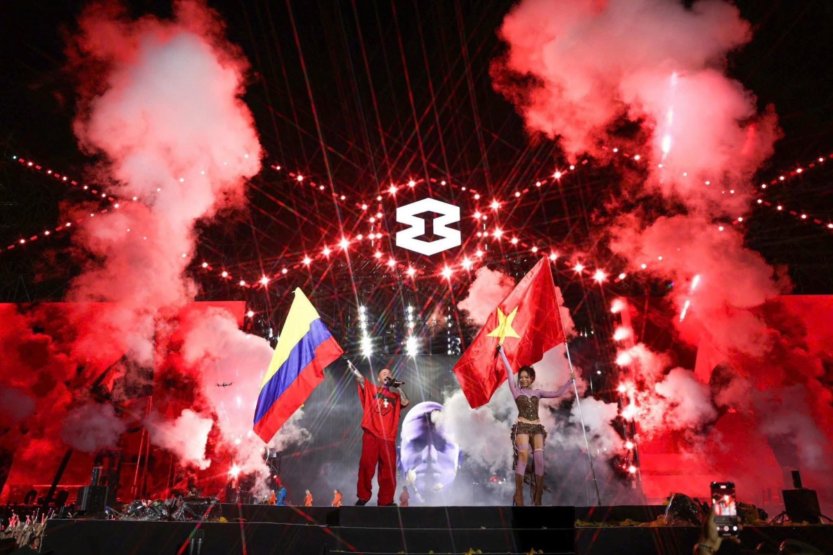 Vừa khánh thành, VEC đã trở thành thủ phủ sự kiện của miền Bắc với chuỗi concert đình đám, giải chạy kỷ lục “Việt Nam tôi đó”, Đại nhạc hội 8Wonder… Vừa khánh thành, VEC đã trở thành thủ phủ sự kiện của miền Bắc với chuỗi concert đình đám, giải chạy kỷ lục “Việt Nam tôi đó”, Đại nhạc hội 8Wonder…