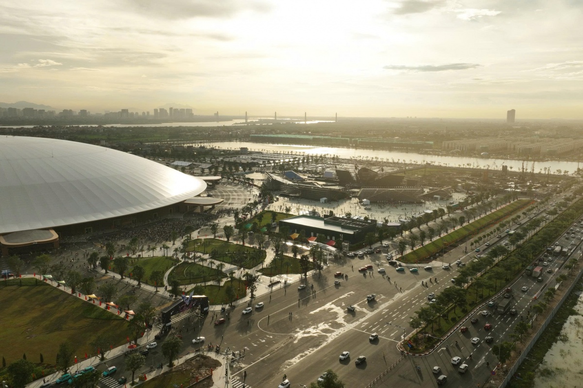 Trung tâm Hội chợ Triển lãm Quốc gia cách sân bay Nội Bài 15 phút, cách trung tâm Hà Nội 20 phút di chuyển Trung tâm Hội chợ Triển lãm Quốc gia cách sân bay Nội Bài 15 phút, cách trung tâm Hà Nội 20 phút di chuyển