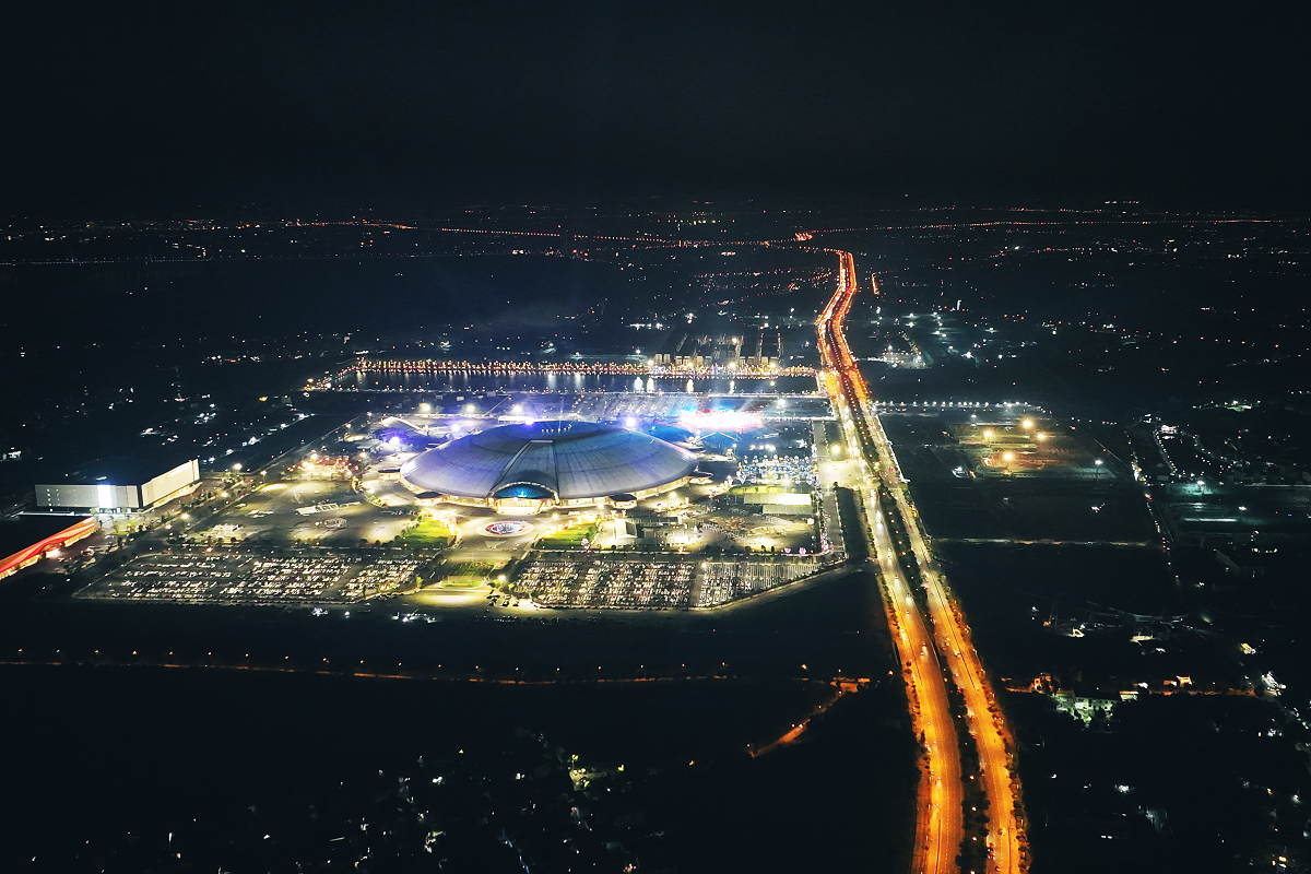 Không gian 90ha của VEC bừng sáng rực rỡ trong một đại nhạc hội diễn ra gần đây Không gian 90ha của VEC bừng sáng rực rỡ trong một đại nhạc hội diễn ra gần đây