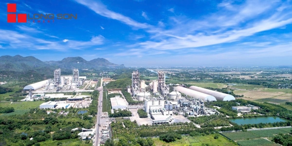 Toàn cảnh nhà máy Xi măng Long Sơn tại Phường Bỉm Sơn tỉnh Thanh Hóa