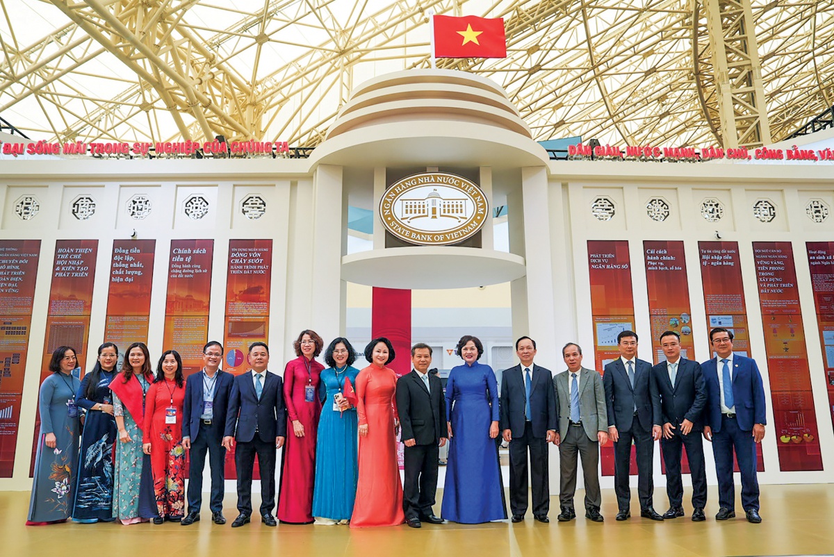 Đồng hành cùng đất nước hướng tới kỷ nguyên mới Đồng hành cùng đất nước hướng tới kỷ nguyên mới