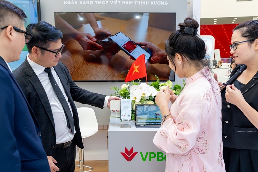 Thanh toán không chạm của VPBank: Điểm nhấn tiêu biểu trong ngành ngân hàng Thanh toán không chạm của VPBank: Điểm nhấn tiêu biểu trong ngành ngân hàng