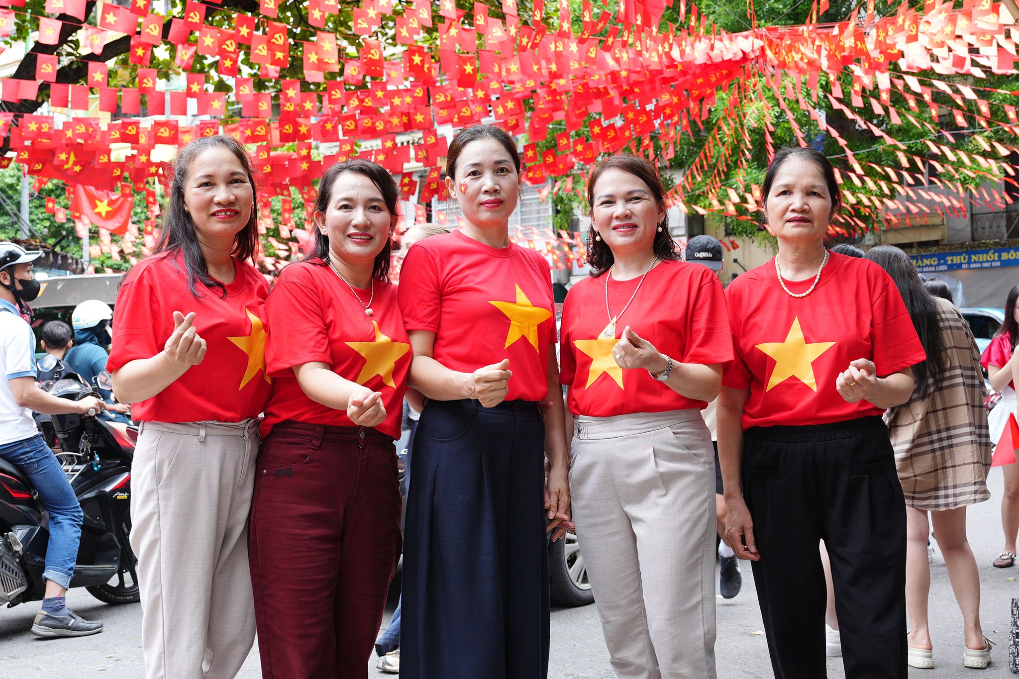 Dịp kỷ niệm 80 năm Quốc khánh, Hà Nội đón đông đảo du khách từ các tỉnh thành