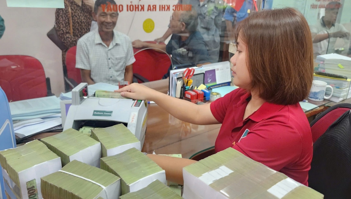 Agribank làm việc xuyên lễ, bảo đảm quà Quốc khánh 2/9 đến người dân kịp thời Agribank làm việc xuyên lễ, bảo đảm quà Quốc khánh 2/9 đến người dân kịp thời