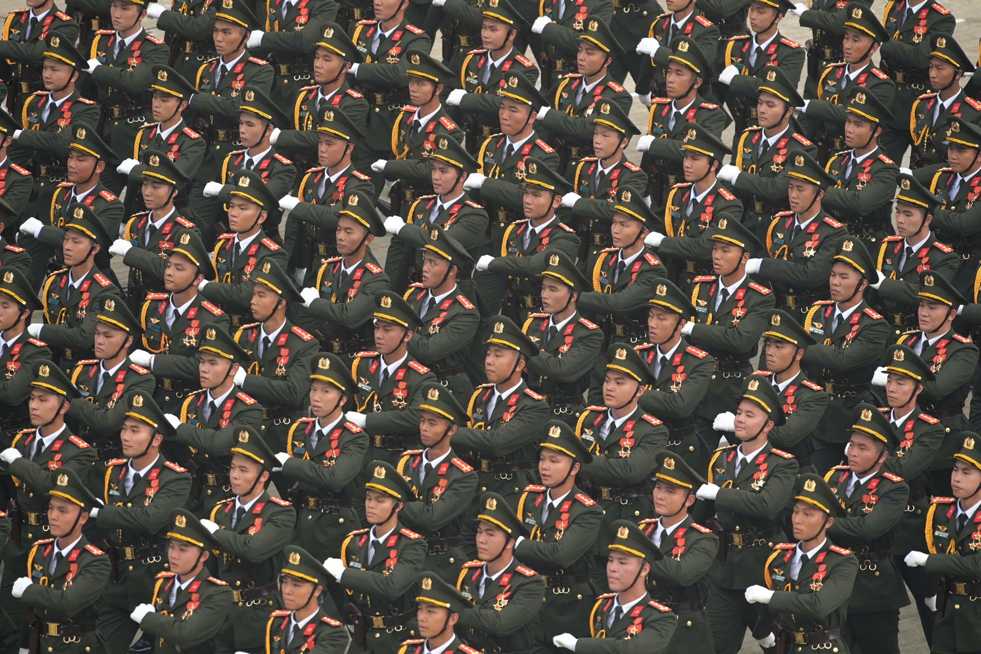 Khối nam sĩ quan An ninh nhân dân - Ảnh: VGP