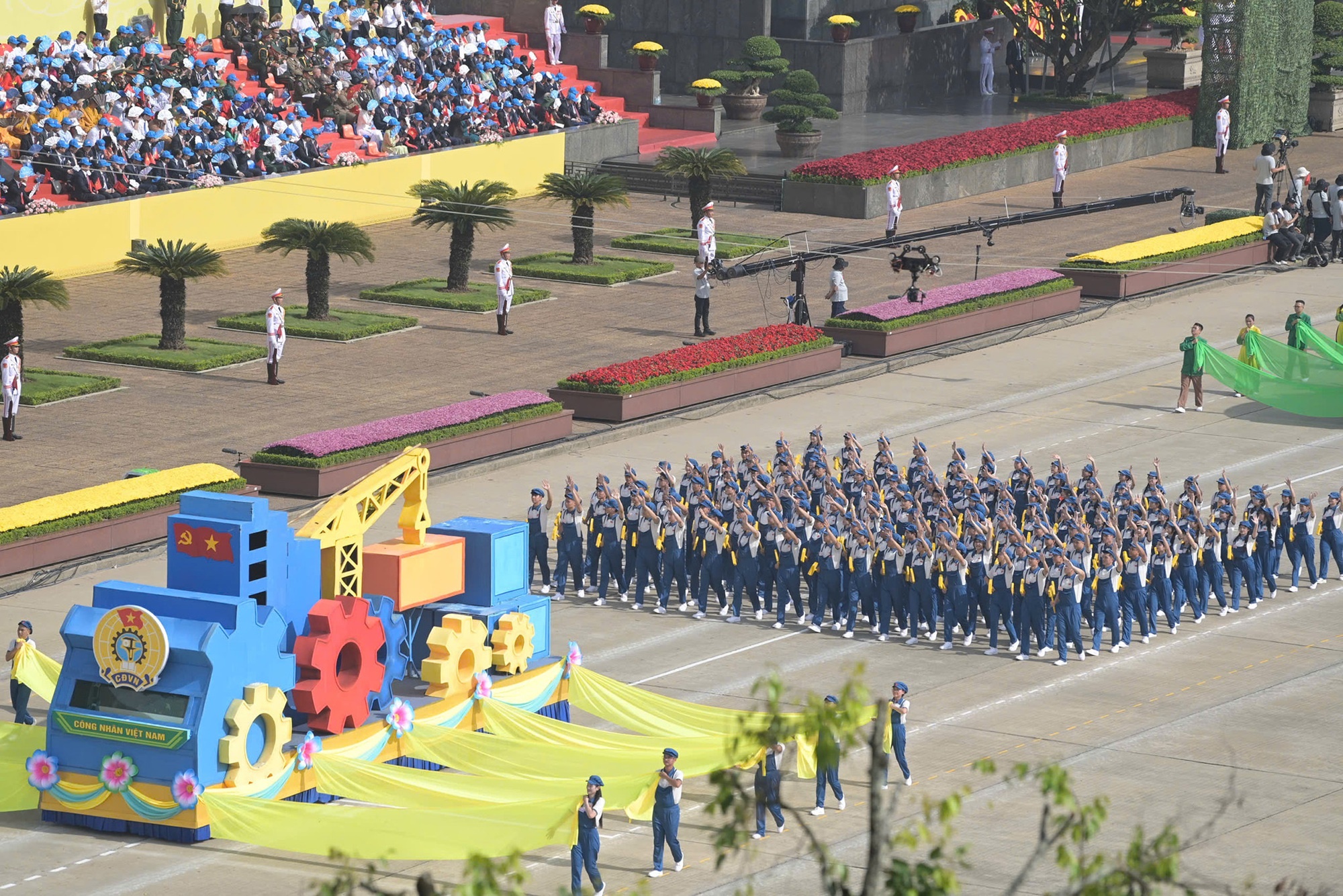 Khối Công nhân Việt Nam - Ảnh: VGP