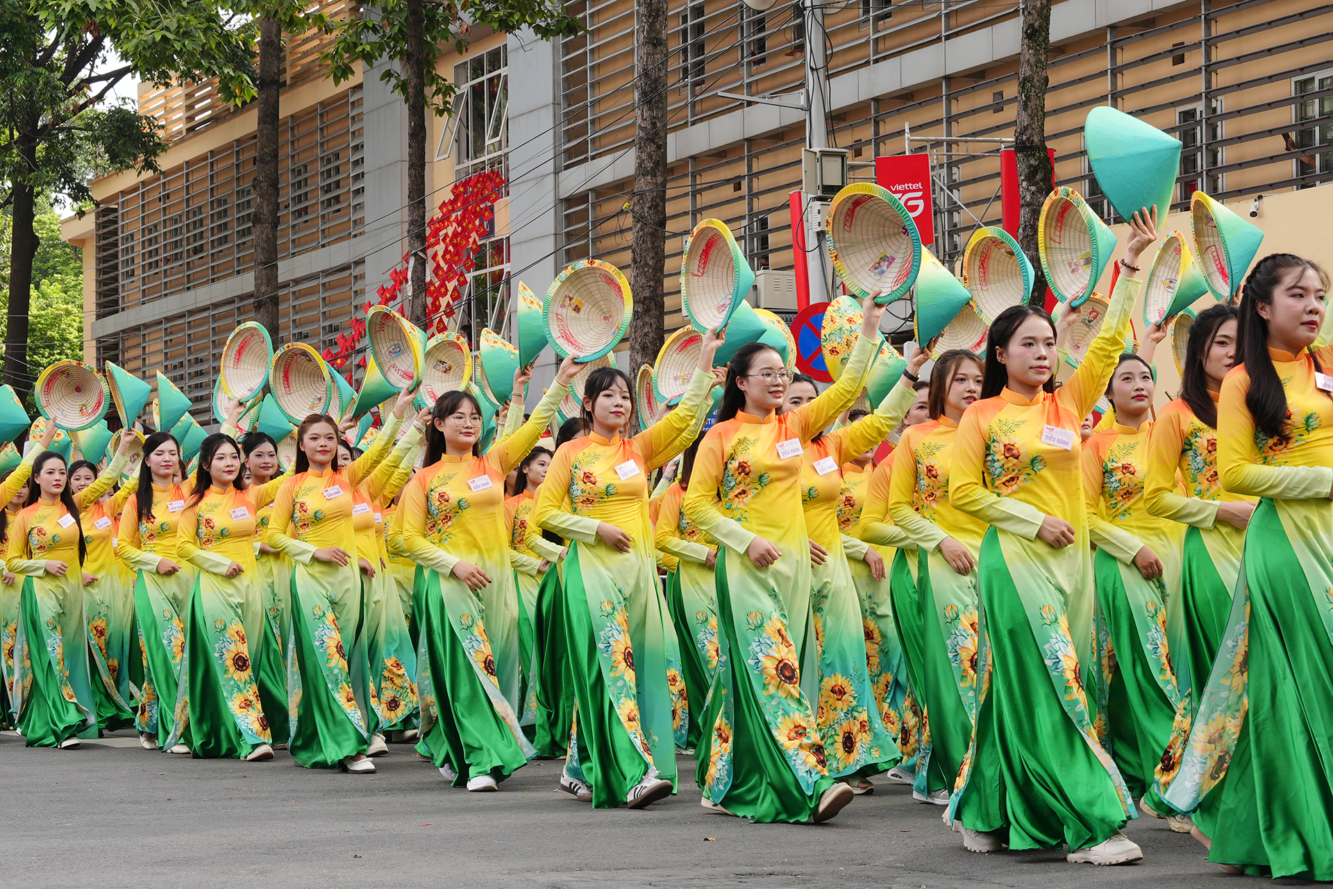Khoảnh khắc tự hào trong ngày hội lớn của dân tộc