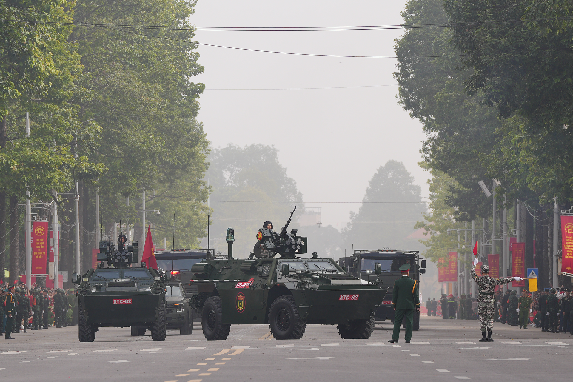 Hàng loạt vũ khí, khí tài hiện đại xuất hiện trong lễ diễu binh, diễu hành A80 Hàng loạt vũ khí, khí tài hiện đại xuất hiện trong lễ diễu binh, diễu hành A80