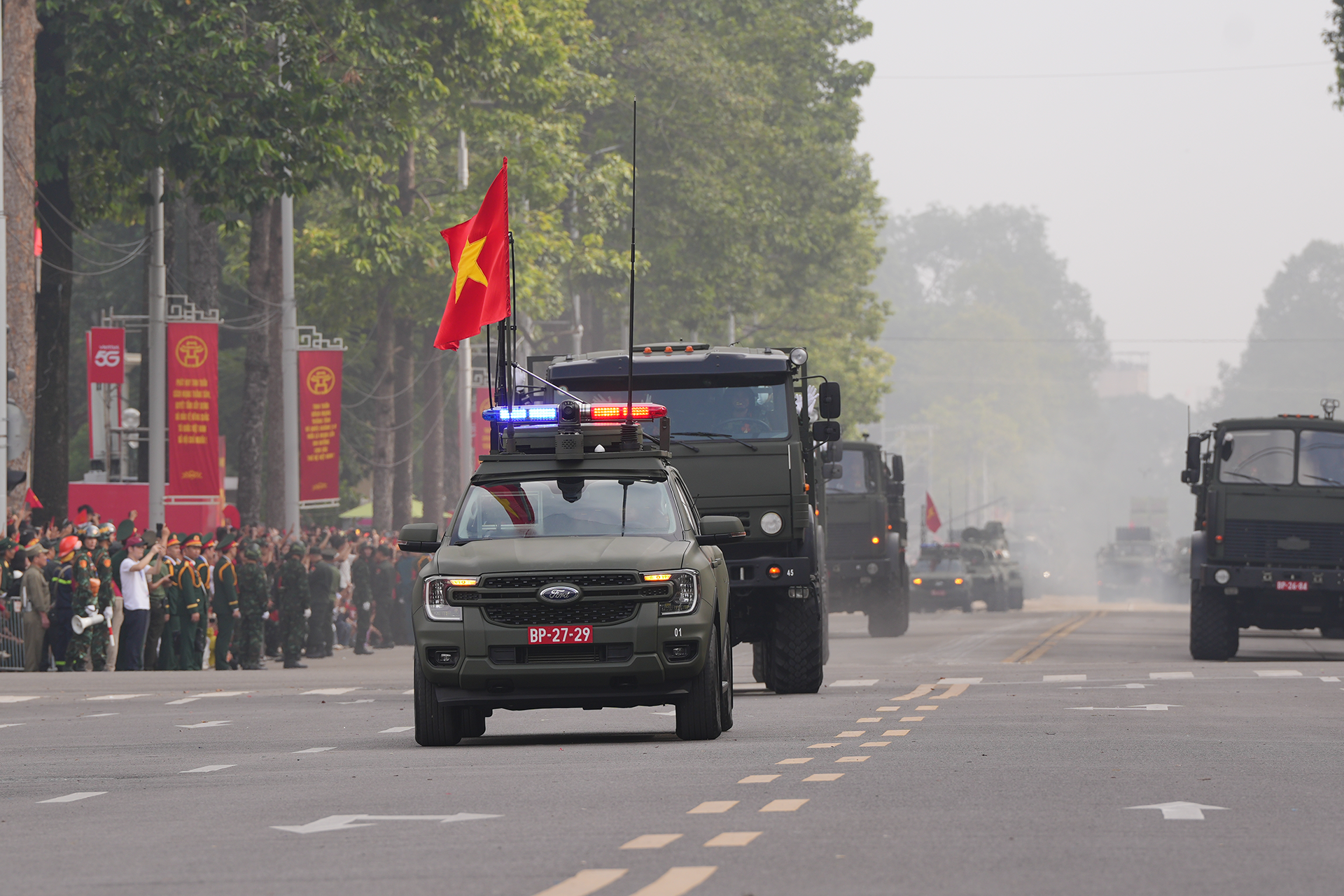 Hàng loạt vũ khí, khí tài hiện đại xuất hiện trong lễ diễu binh, diễu hành A80 Hàng loạt vũ khí, khí tài hiện đại xuất hiện trong lễ diễu binh, diễu hành A80