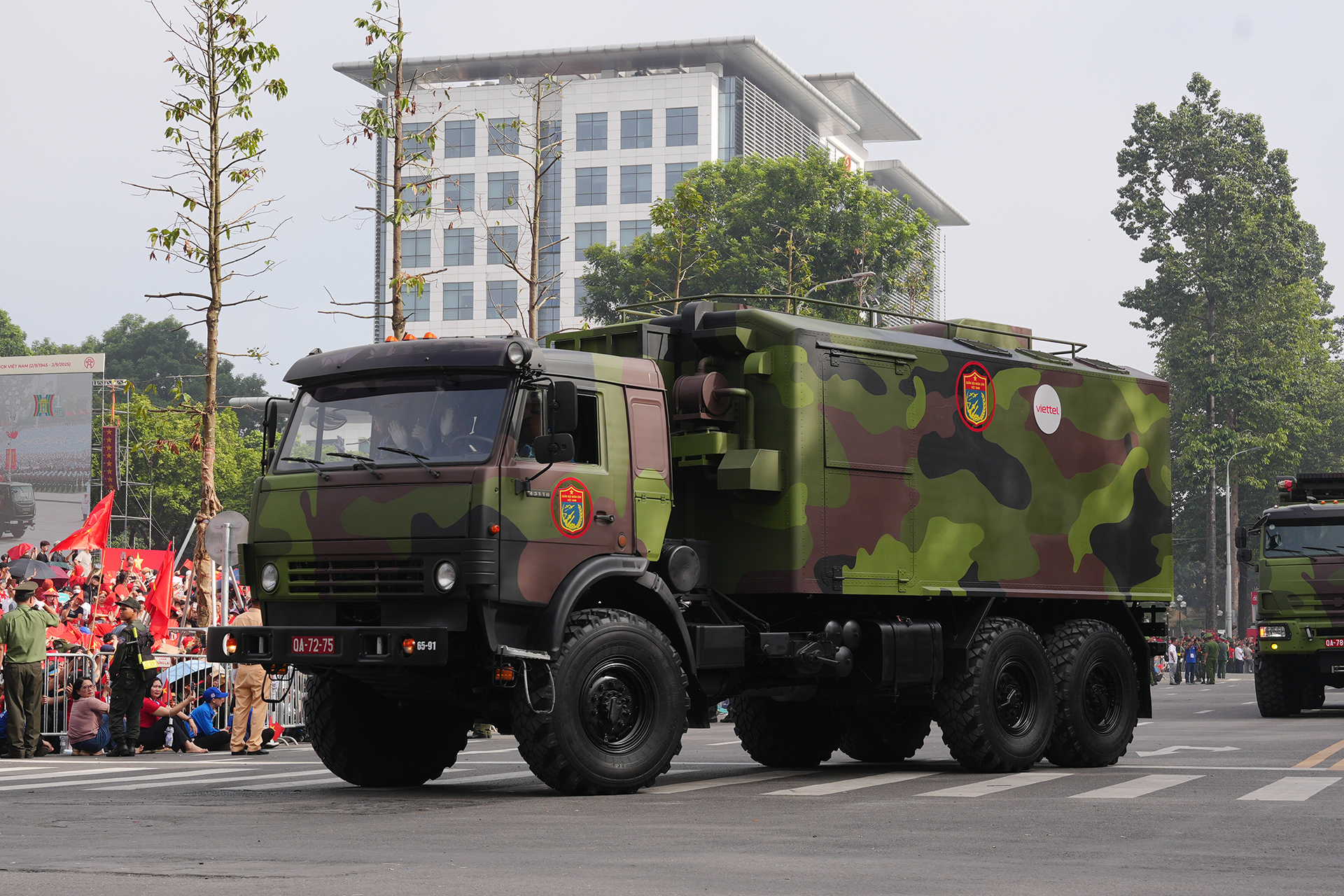 Hàng loạt vũ khí, khí tài hiện đại xuất hiện trong lễ diễu binh, diễu hành A80 Hàng loạt vũ khí, khí tài hiện đại xuất hiện trong lễ diễu binh, diễu hành A80