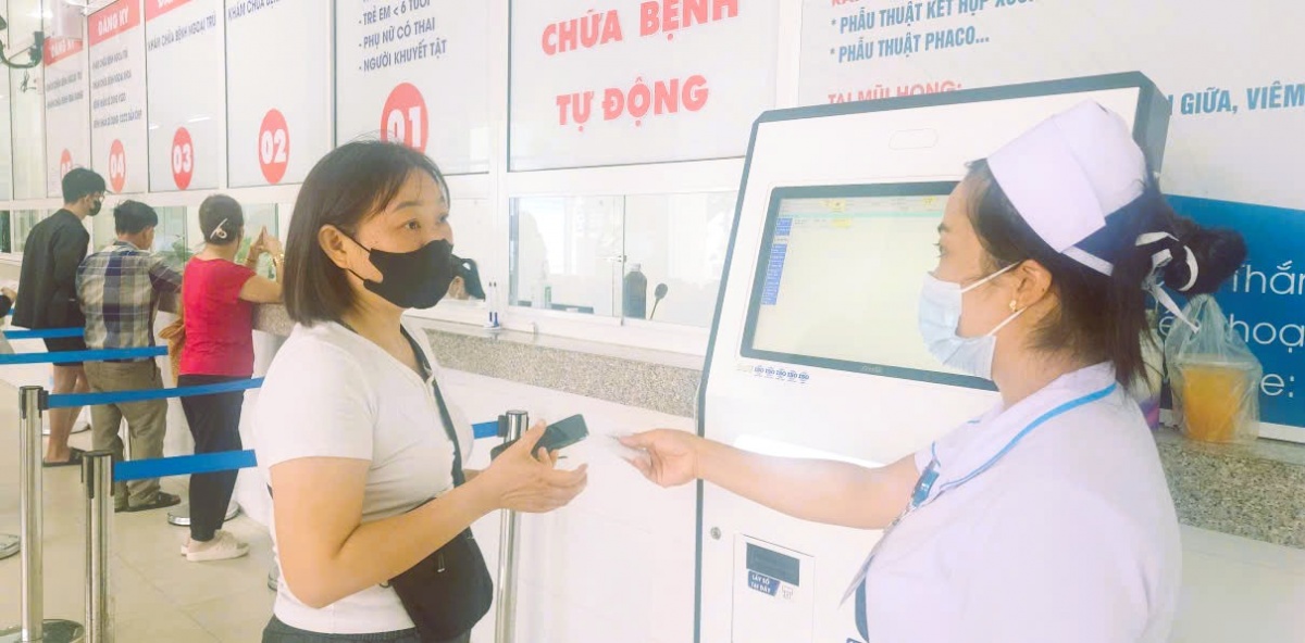 Các cơ sở y tế cần tăng cường hợp tác với ngân hàng, trung gian thanh toán để có giải pháp phù hợp với từng nhóm bệnh nhân. Các cơ sở y tế cần tăng cường hợp tác với ngân hàng, trung gian thanh toán để có giải pháp phù hợp với từng nhóm bệnh nhân.