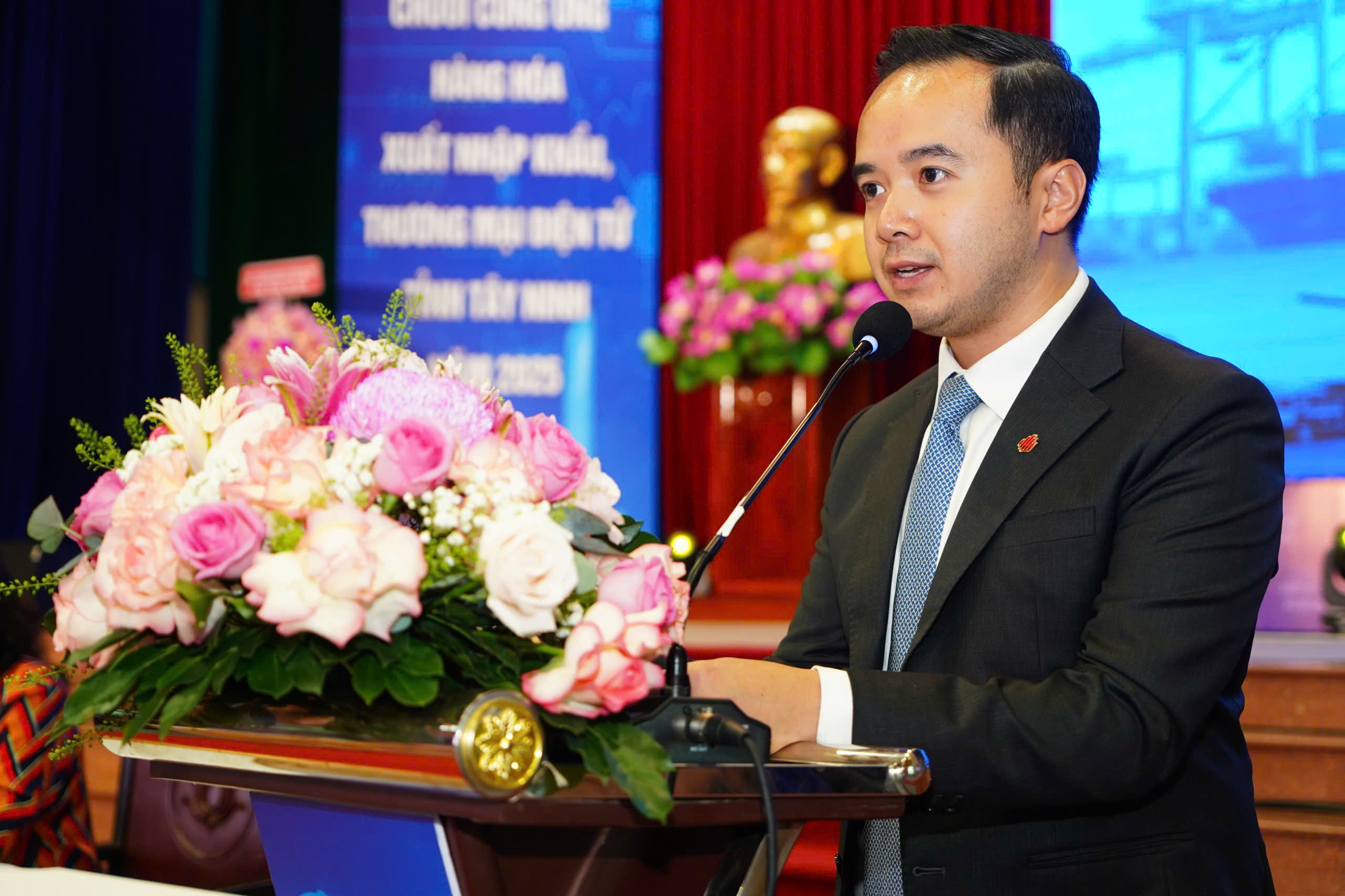 ông Võ Quốc Huy, Chủ tịch HĐQT Cảng Quốc tế Long An