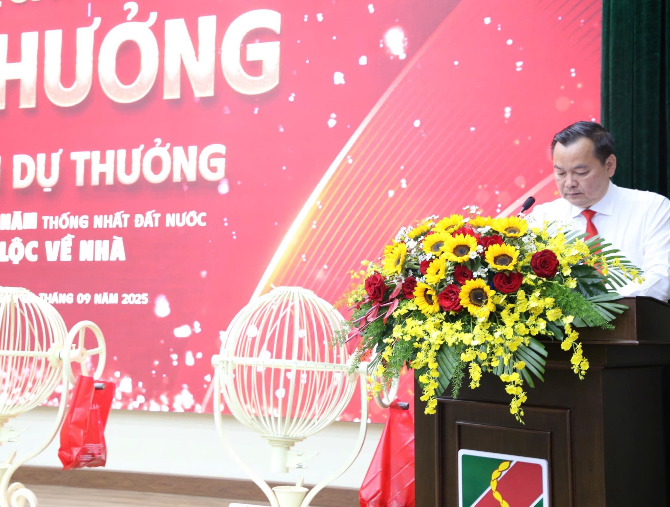 ông Trịnh Quốc Tuấn, Giám đốc Agribank Chi nhánh TP. Hồ Chí Minh ông Trịnh Quốc Tuấn, Giám đốc Agribank Chi nhánh TP. Hồ Chí Minh