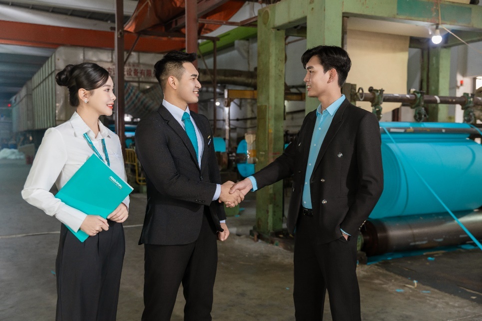 Với sự thấu hiểu về đặc thù của ngành may mặc, gói giải pháp được ABBANK thiết kế không chỉ để hỗ trợ doanh nghiệp tiếp cận nguồn vốn phù hợp, mà còn giúp tối ưu chi phí, chủ động dòng tiền và nâng cao năng lực cạnh tranh trong chuỗi cung ứng toàn cầu