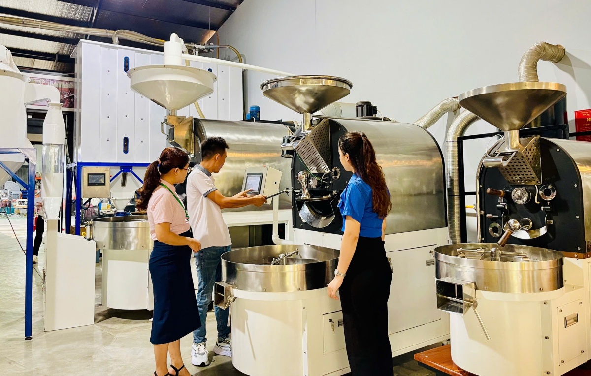 Nhờ dòng vốn ưu đãi, nhiều chị em đã mạnh dạn thay đổi nếp nghĩ, áp dụng cách làm mới, đầu tư phát triển sản xuất kinh doanh.