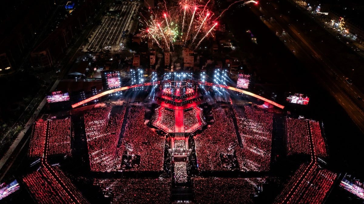 Một “thành phố điểm hẹn”, muôn cảm xúc tại chặng cuối concert Anh Trai Vượt Ngàn Chông Gai Một “thành phố điểm hẹn”, muôn cảm xúc tại chặng cuối concert Anh Trai Vượt Ngàn Chông Gai