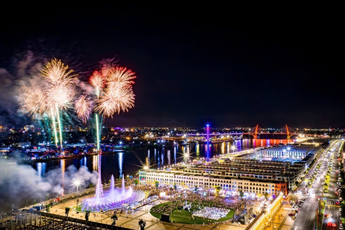 Vinhomes Royal Island kiến tạo chuẩn mực sống mới, thu hút giới tinh hoa trong và ngoài nước