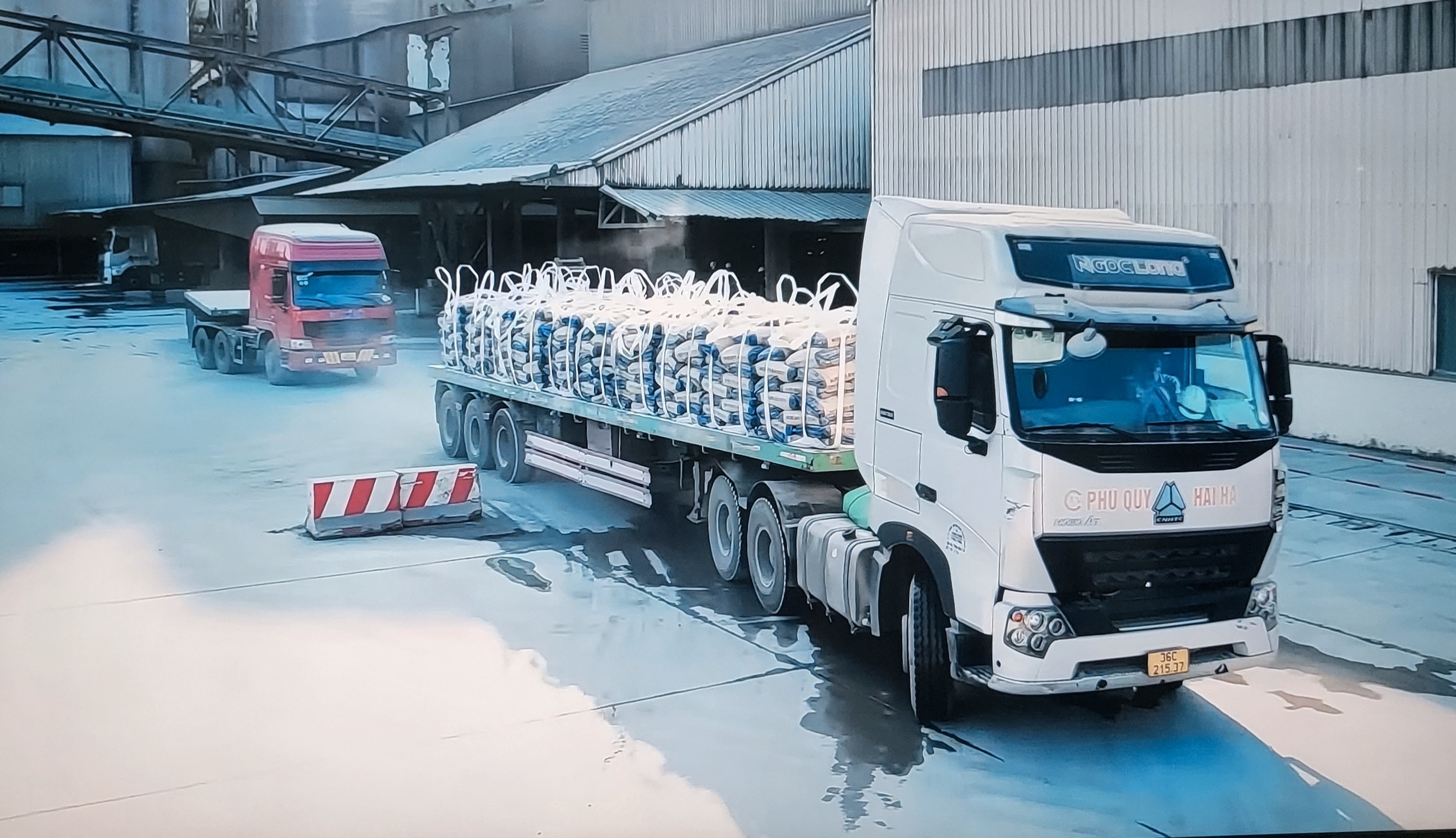 Phụ thuộc vào những thị trường truyền thống Phụ thuộc vào những thị trường truyền thống