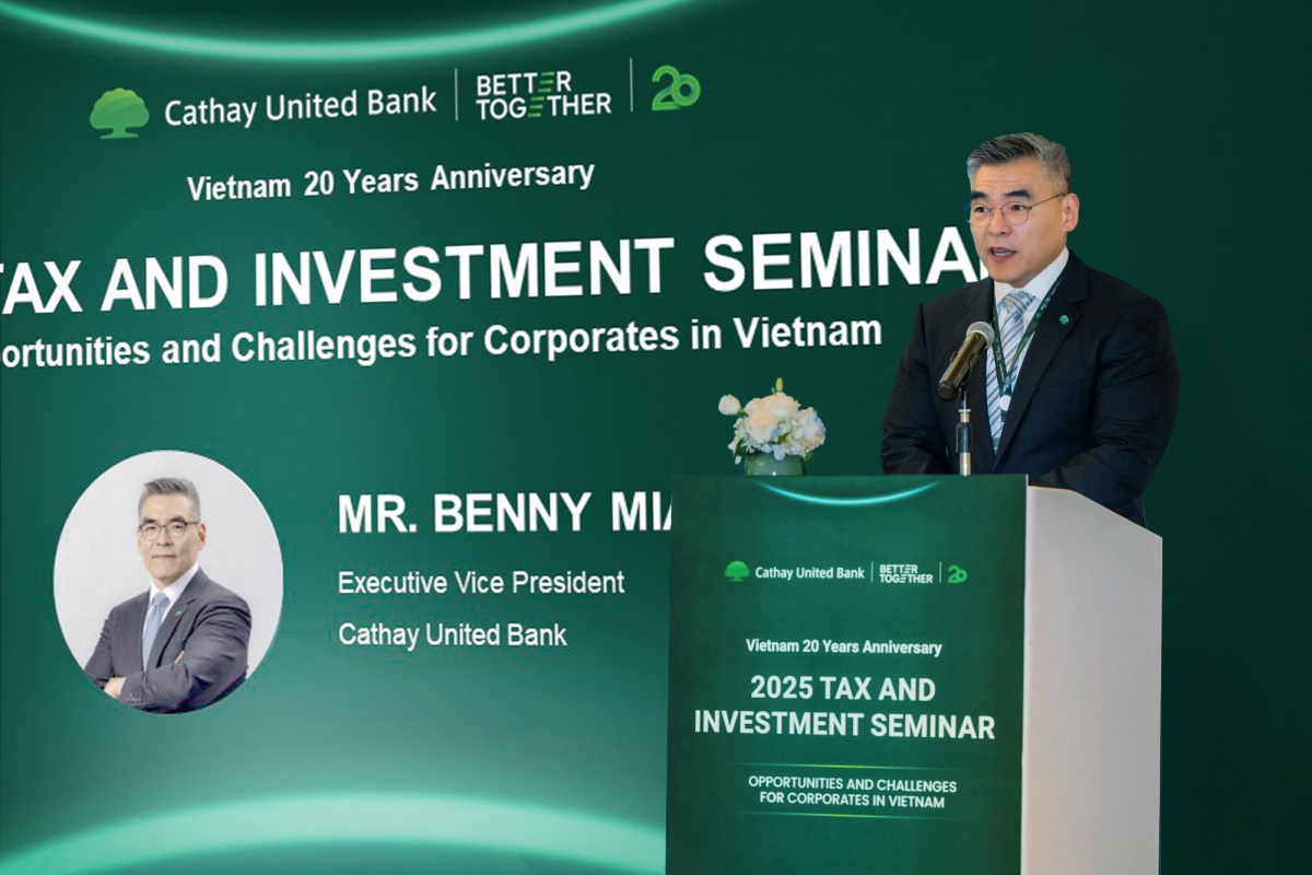 Ông Benny Miao, Phó Tổng giám đốc phụ trách khu vực Đông Nam Á của CUB chia sẻ CUB đặt mục tiêu cung cấp những hiểu biết chuyên sâu nhằm hỗ trợ khách hàng doanh nghiệp đưa ra các quyết định đầu tư then chốt (Ảnh: Cathay United Bank) Ông Benny Miao, Phó Tổng giám đốc phụ trách khu vực Đông Nam Á của CUB chia sẻ CUB đặt mục tiêu cung cấp những hiểu biết chuyên sâu nhằm hỗ trợ khách hàng doanh nghiệp đưa ra các quyết định đầu tư then chốt (Ảnh: Cathay United Bank)