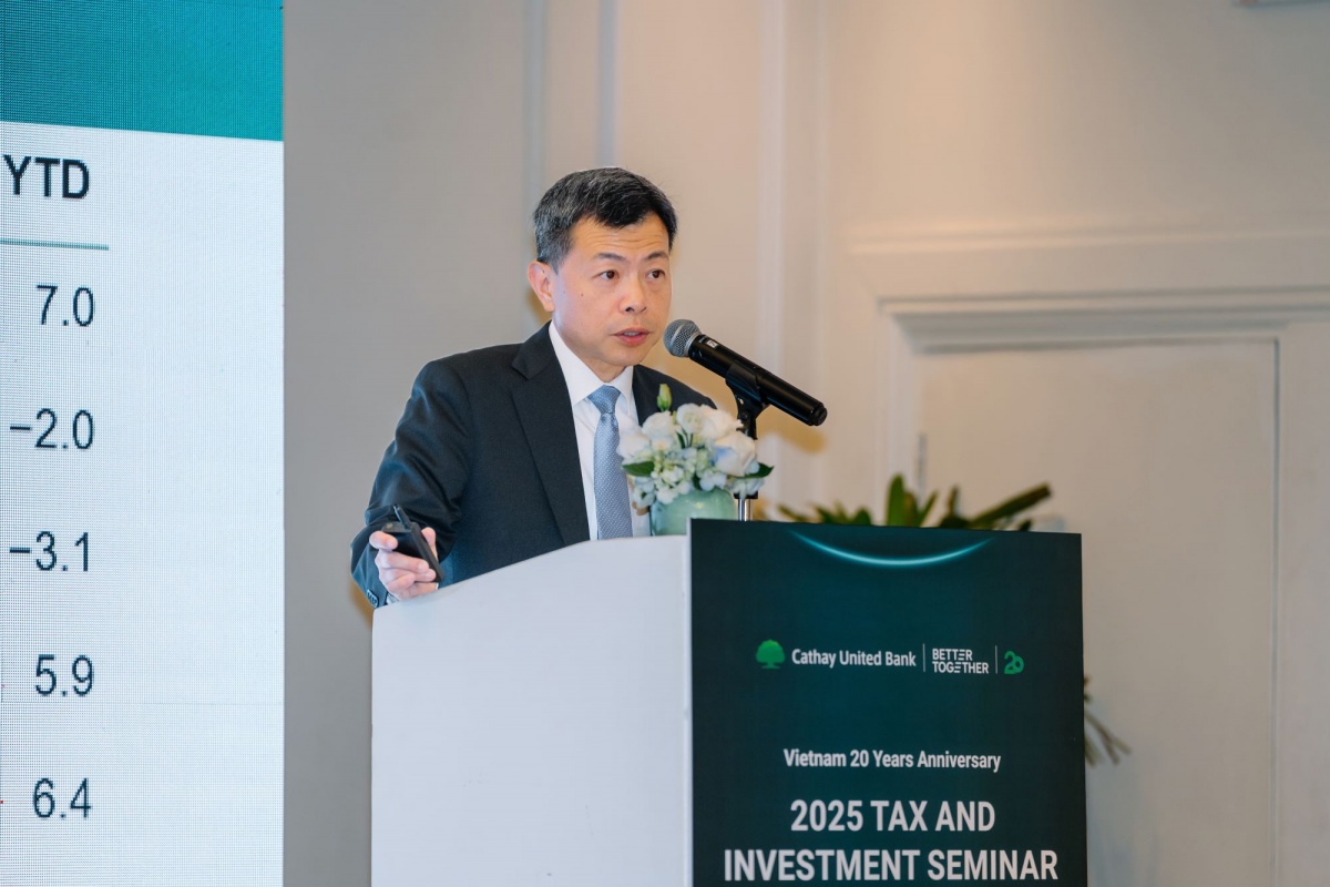 Ông Chi-Chao Lin, Cố vấn Kinh tế trưởng của CUB, đã chia sẻ những phân tích chuyên sâu về tiềm năng mở rộng sản xuất nội địa của Việt Nam, nhằm ứng phó với những thay đổi về thuế quan toàn cầu. (Ảnh: Cathay United Bank) Ông Chi-Chao Lin, Cố vấn Kinh tế trưởng của CUB, đã chia sẻ những phân tích chuyên sâu về tiềm năng mở rộng sản xuất nội địa của Việt Nam, nhằm ứng phó với những thay đổi về thuế quan toàn cầu. (Ảnh: Cathay United Bank)