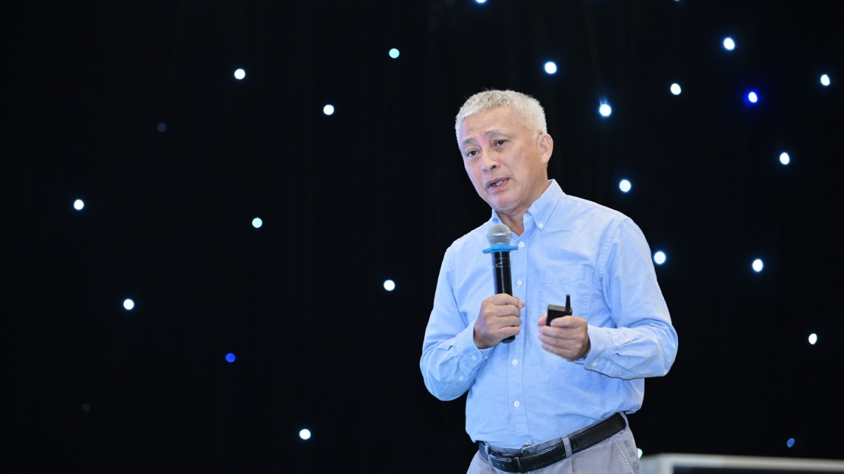 TS. Hoàng Dương Tùng, Chủ tịch Mạng lưới Không khí sạch Việt Nam chia sẻ tại tọa đàm