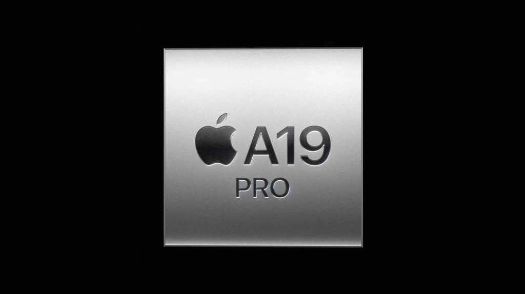 Dù trang bị chip xử lý A19 Pro, phiên bản trên iPhone Air không hoàn toàn giống với iPhone 17 Pro. Theo 9to5Mac, chip của iPhone 17 Pro tích hợp 6 nhân CPU + 6 nhân GPU, trong khi iPhone Air là 6 nhân CPU + 5 nhân GPU Dù trang bị chip xử lý A19 Pro, phiên bản trên iPhone Air không hoàn toàn giống với iPhone 17 Pro. Theo 9to5Mac, chip của iPhone 17 Pro tích hợp 6 nhân CPU + 6 nhân GPU, trong khi iPhone Air là 6 nhân CPU + 5 nhân GPU