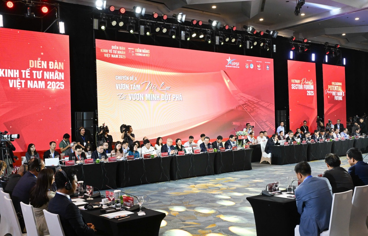 Thủ tướng kỳ vọng doanh nghiệp phát huy tự chủ, tự cường, góp phần xây dựng nền kinh tế độc lập, tự chủ