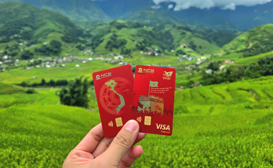 Thẻ Visa Tự Hào gồm 2 phiên bản đặc biệt