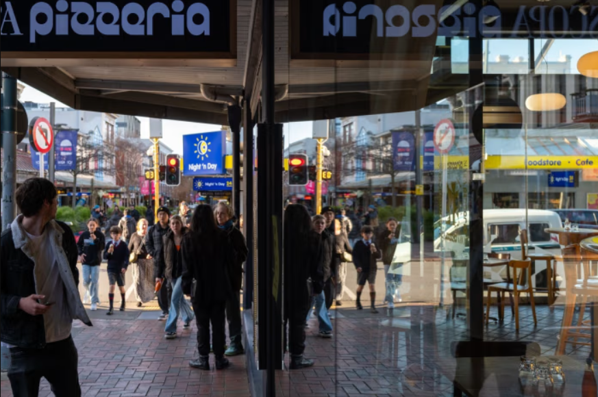 Kinh tế New Zealand suy giảm mạnh, dấy lên kỳ vọng cắt giảm lãi suất sâu hơn Kinh tế New Zealand suy giảm mạnh, dấy lên kỳ vọng cắt giảm lãi suất sâu hơn