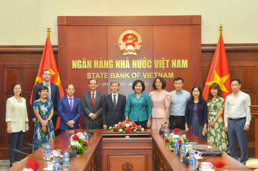 Thống đốc Nguyễn Thị Hồng tiếp Đoàn Phó Tổng Giám đốc IMF