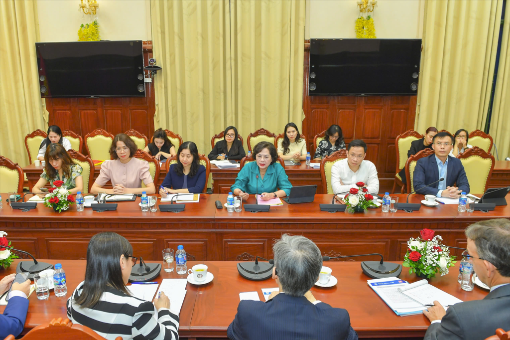 Thống đốc NHNN tiếp Phó Tổng Giám đốc Quỹ Tiền tệ Quốc tế