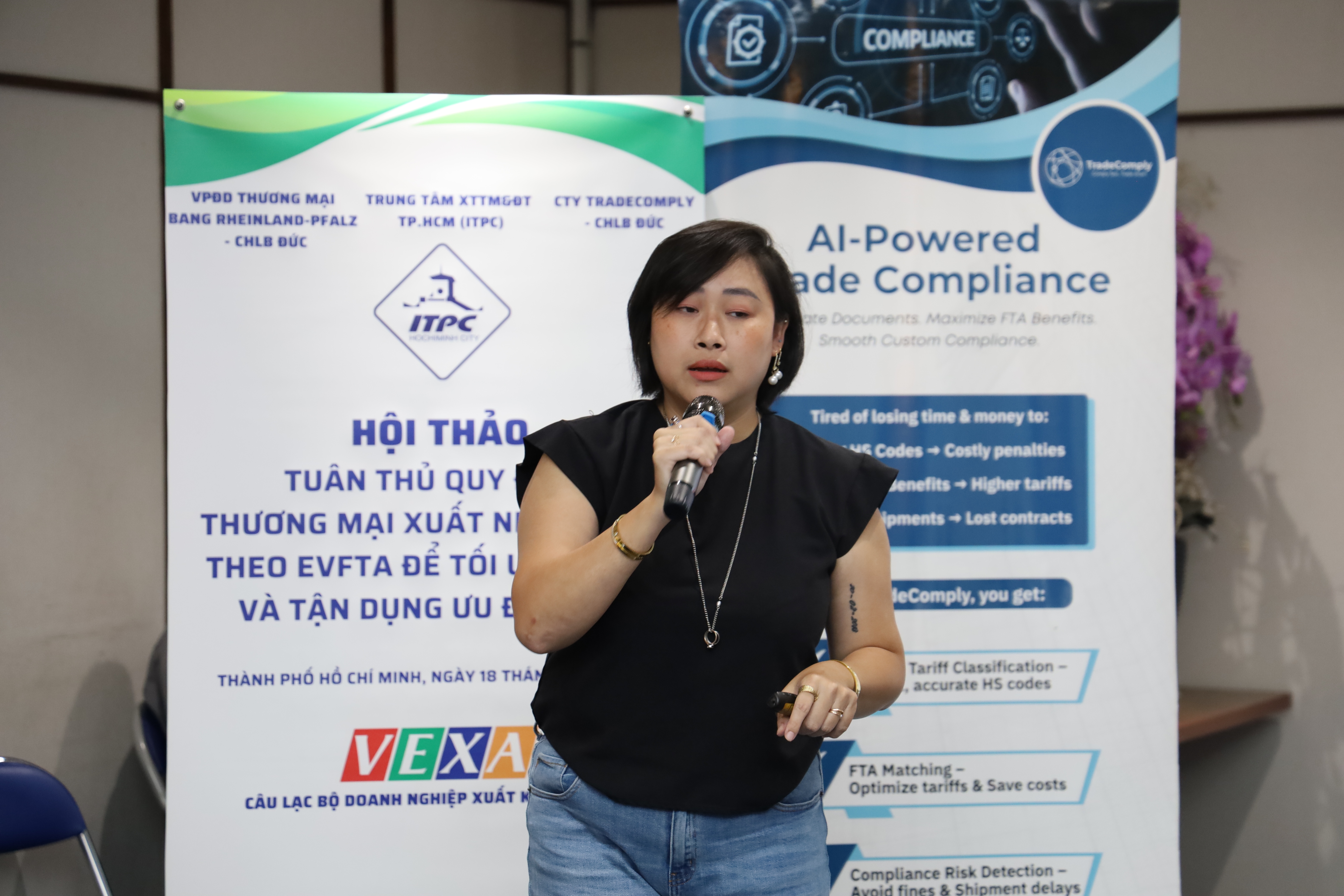 bà Phan Thụy My - Aimee, Trưởng Văn phòng Đại diện Thương mại bang Rheinland-Pfalz (CHLB Đức) tại Việt Nam