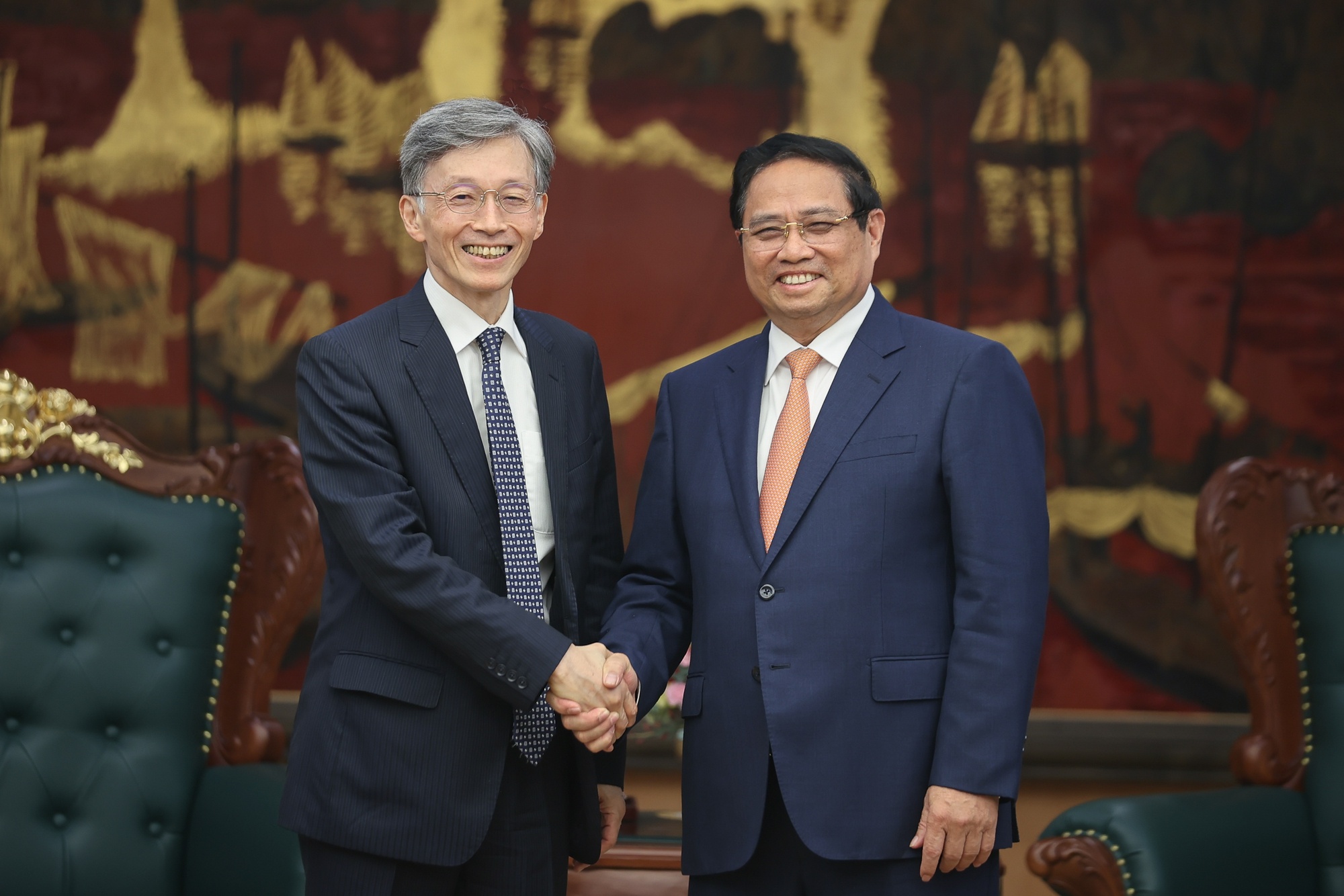 Thủ tướng Phạm Minh Chính khẳng định, Việt Nam luôn trân trọng sự hỗ trợ tích cực, hiệu quả của IMF trong quá trình đổi mới, mở cửa, hội nhập quốc tế, góp phần quan trọng vào việc củng cố ổn định kinh tế vĩ mô, kiểm soát lạm phát, thúc đẩy tăng trưởng